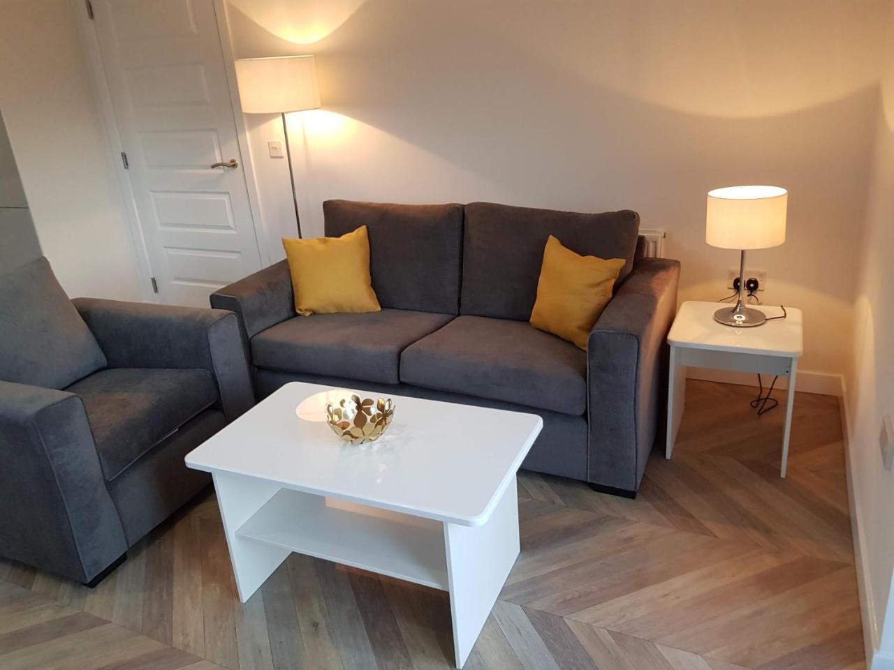 3 Royal View Apartments Стърлинг Екстериор снимка